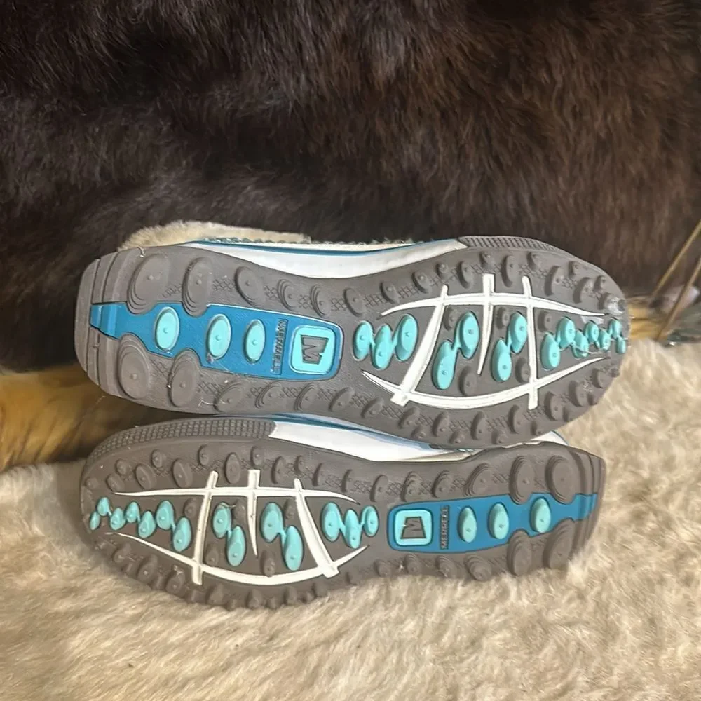 Merrell boots 6.5 (4800)